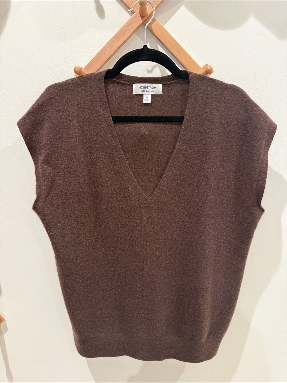Nordstrom Brown Cashmere V-Neck Sleeveless Sweater